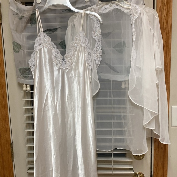 Victoria Secret Women’s S Gold Label Bridal Wedding Peignoir 2 piece Set 1990’s - Picture 15 of 15
